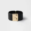 Armband i metall och Saffiano-läder Armband i metall och Saffiano-läder