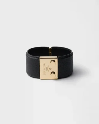 Armband i metall och Saffiano-läder