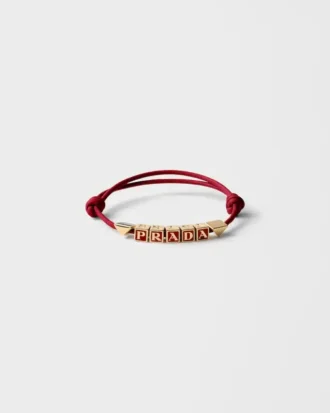 Armband i nappaläder