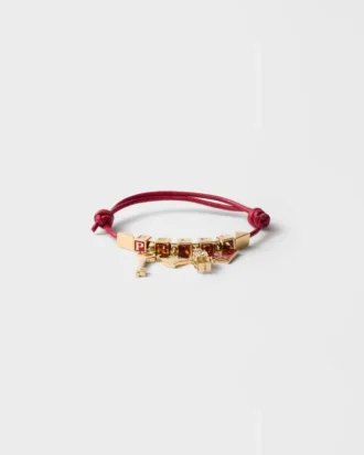 Armband i nappaläder och metall