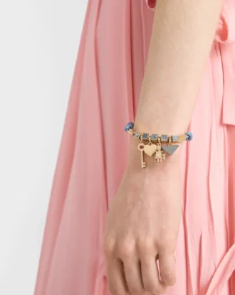 Armband i nappaläder och metall