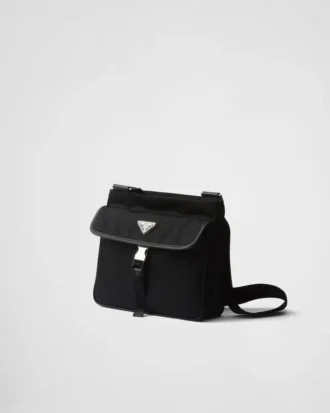 Axelväska i Re-Nylon och Saffiano-läder