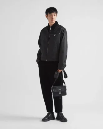 Axelväska i Re-Nylon och Saffiano-läder