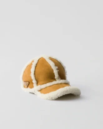 Baseballkeps i mocka och fårskinn