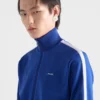 Blousonjacka i tekniskt tyg Blousonjacka i tekniskt tyg