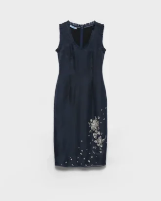Broderad klänning i sidenorganza