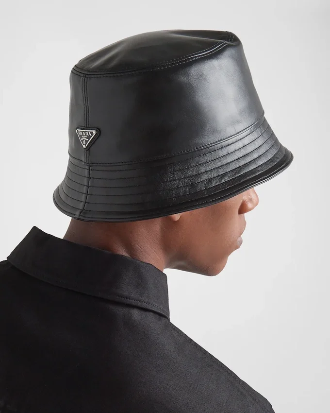 Bucket hat i nappaläder Bucket hat i nappaläder