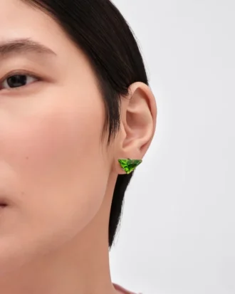 Couleur Vivante örhängen – vitguld med peridot