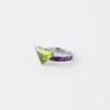 Couleur Vivante solitärring – vitguld med peridot och ametist Couleur Vivante solitärring – vitguld med peridot och ametist