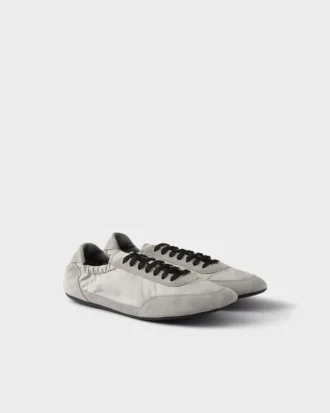 Dölj Re-Nylon och mocka elastiska sneakers