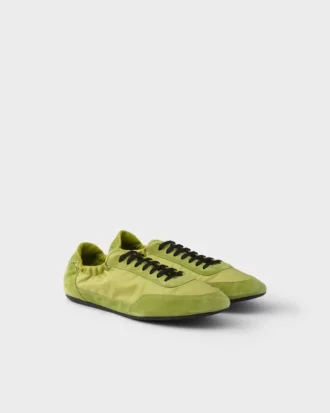 Dölj Re-Nylon och mocka elastiska sneakers