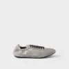 Dölj Re-Nylon och mocka elastiska sneakers Dölj Re-Nylon och mocka elastiska sneakers