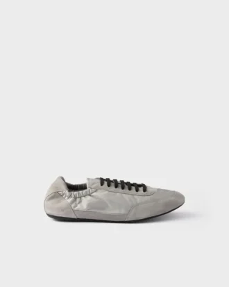 Dölj Re-Nylon och mocka elastiska sneakers