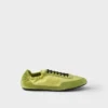 Dölj Re-Nylon och mocka elastiska sneakers Dölj Re-Nylon och mocka elastiska sneakers