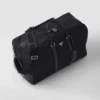 Duffelväska i Re-Nylon och Saffiano-läder Duffelväska i Re-Nylon och Saffiano-läder