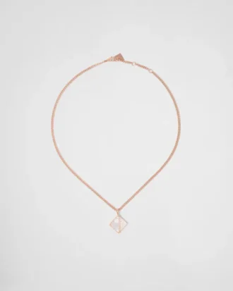 Eternal Gold hänge i roséguld med diamanter och pärlemor Eternal Gold hänge i roséguld med diamanter och pärlemor