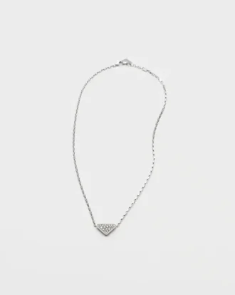 Eternal Gold Mini Triangle hänge i vitt guld och diamanter Eternal Gold Mini Triangle hänge i vitt guld och diamanter