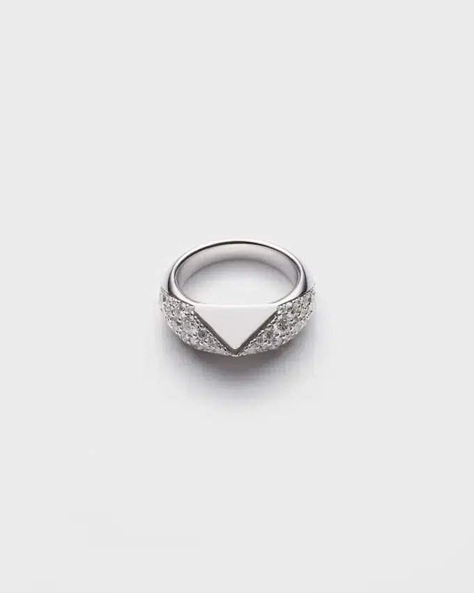 Eternal Gold-ring i vitt guld med diamanter Eternal Gold-ring i vitt guld med diamanter