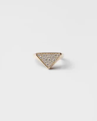 Eternal Gold signetring i gult guld med diamanter