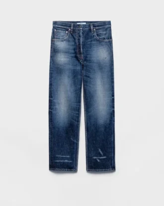 Femfickade tvättade jeans