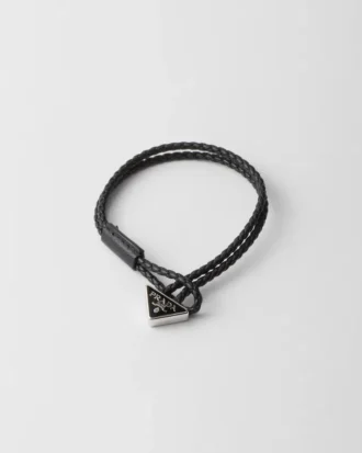 Flätat armband i nappaläder