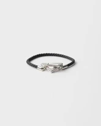 Flätat armband i nappaläder