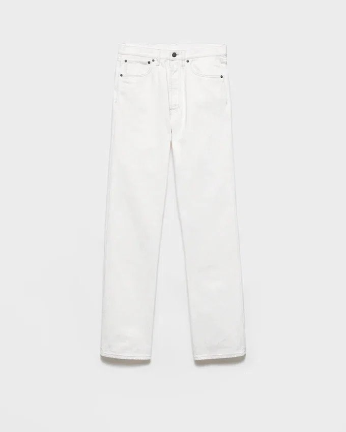 Gamla femfickjeans i denim Gamla femfickjeans i denim