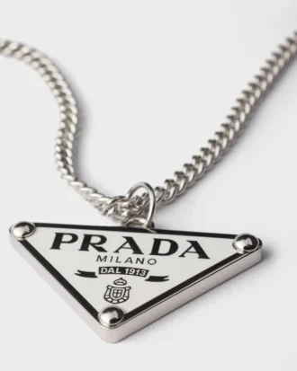 Halsband i emaljerad metall