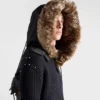 Huva i Re-Nylon och shearling Huva i Re-Nylon och shearling