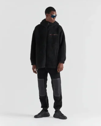 Huvtröja i återvunnen fleece