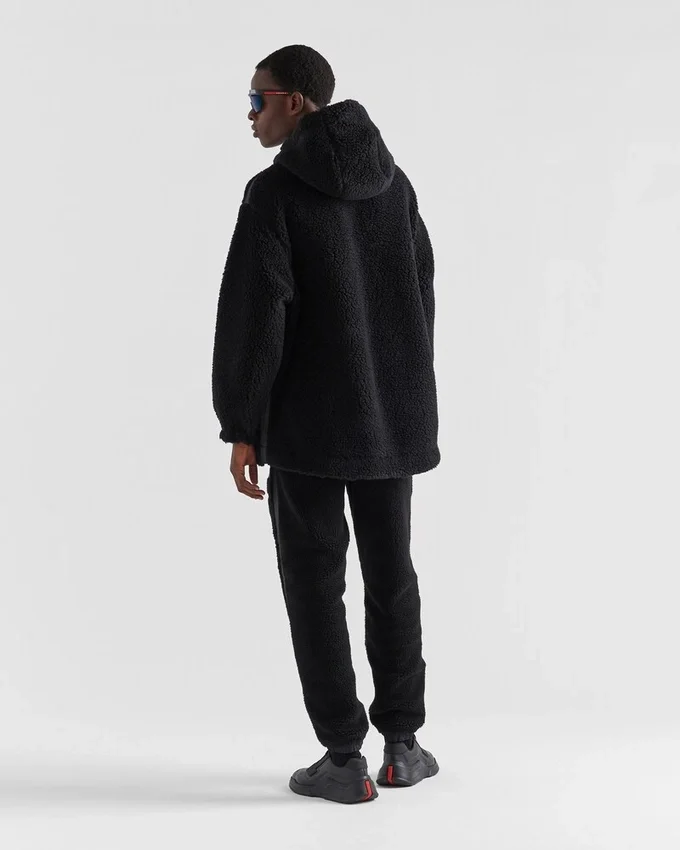 Huvtröja i återvunnen fleece Huvtröja i återvunnen fleece