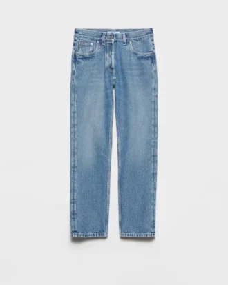 Jeans med raka ben