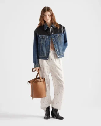 Jeans- och läderjacka Jeans- och läderjacka