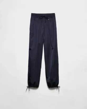 Joggingbyxor i Re-Nylon