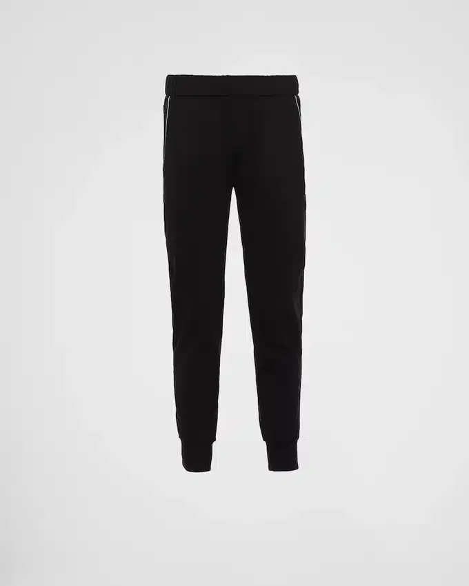 Joggingbyxor med detaljer i Re-Nylon Joggingbyxor med detaljer i Re-Nylon