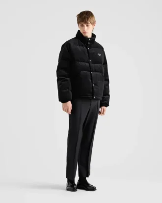 Kort dunjacka i corduroy