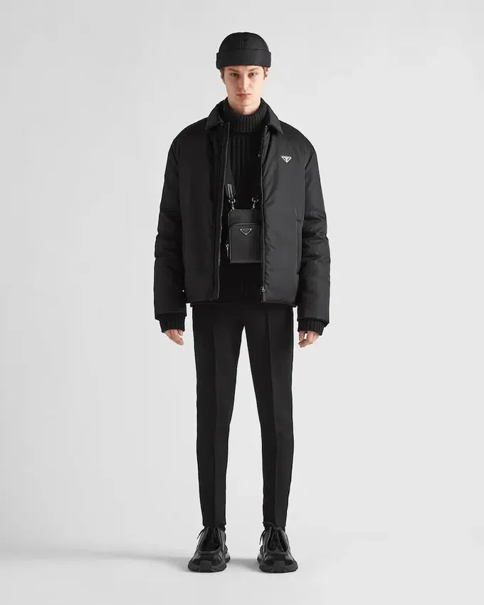 Kort Re-Nylon-dunjacka Kort Re-Nylon-dunjacka