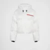 Kort teknisk dunjacka i Re-Nylon
