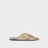 Läder-sandaler med korsande remmar Läder-sandaler med korsande remmar