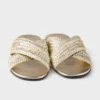 Läder-sandaler med korsande remmar Läder-sandaler med korsande remmar
