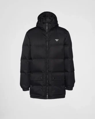 Lång dunjacka i Re-Nylon