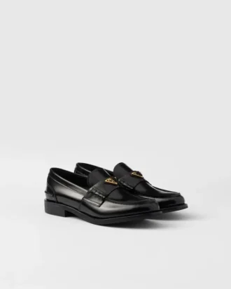 Loafers i borstat läder