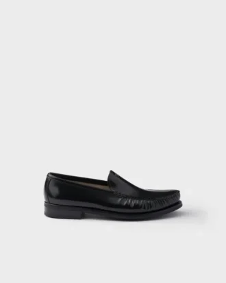 Loafers i borstat läder