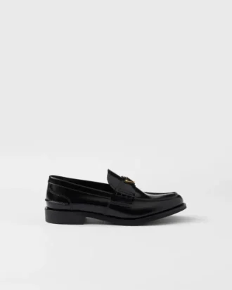 Loafers i borstat läder
