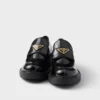 Loafers i chokladbrunt lackläder Loafers i chokladbrunt lackläder