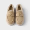 Loafers i mocka och fårskinn Loafers i mocka och fårskinn