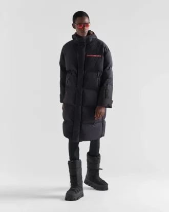 Lätt dunjacka i Re-Nylon
