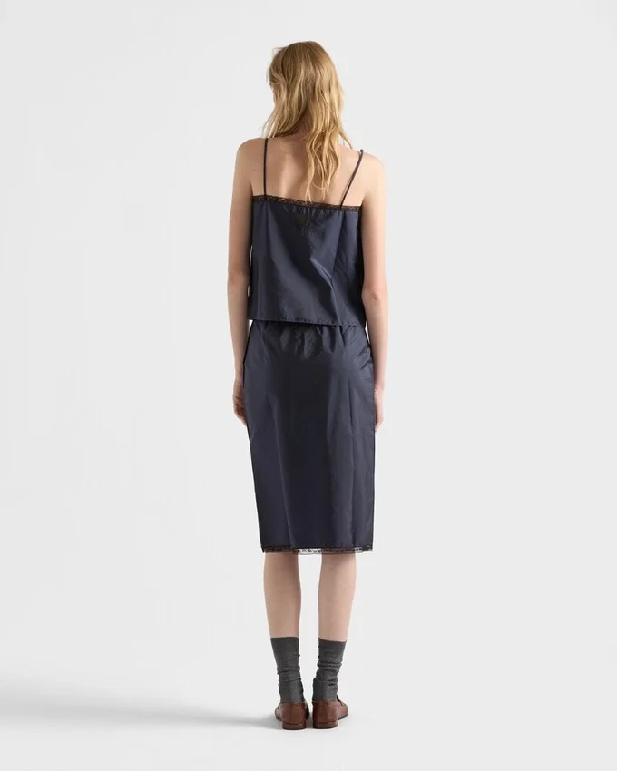 Lätt topp i Re-Nylon Lätt topp i Re-Nylon