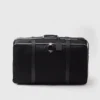Medium resväska i Re-Nylon och Saffiano-läder Medium resväska i Re-Nylon och Saffiano-läder