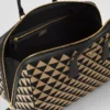 Medium resväska i tyg med broderat Prada-symbole Medium resväska i tyg med broderat Prada-symbole